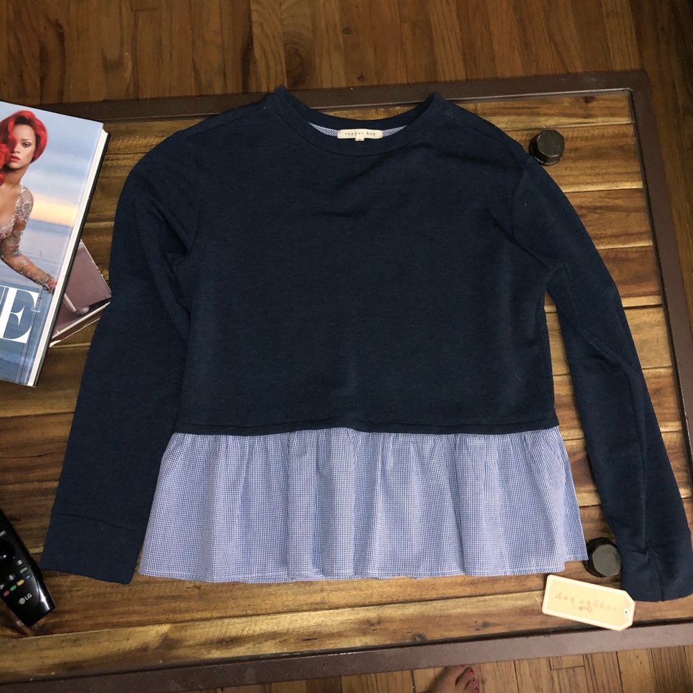 Copper key size small super flattering top! NWT